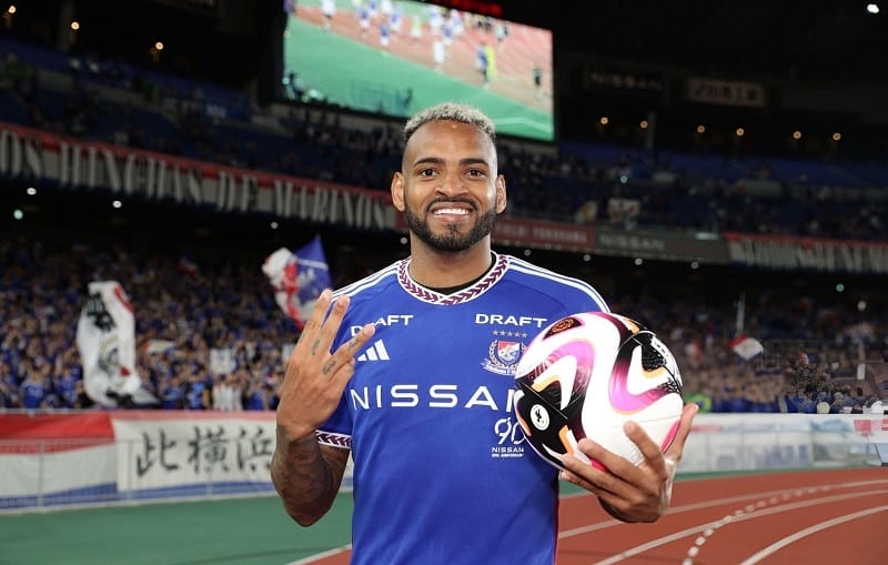 Anderson Lopes có màn trình diễn thăng hoa trước Kashiwa Reysol.