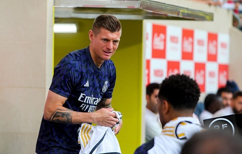 Kroos quyết định treo giày ở tuổi 34.