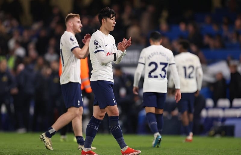 Tottenham gặp khó trong việc giành vé dự Champions League.