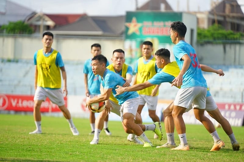 Hà Tĩnh đang gặp nhiều khó khăn về mặt lực lượng (Ảnh: Hong Linh Ha Tinh FC).