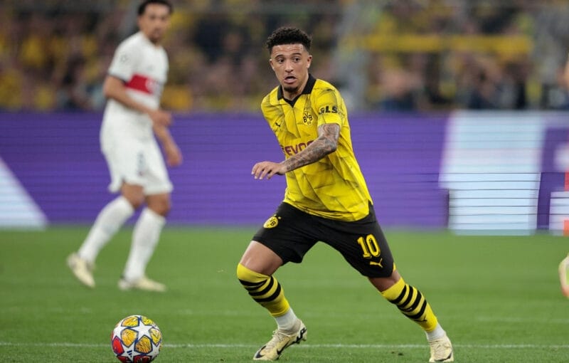 Jadon Sancho tỏa sáng trong trận đấu với PSG.