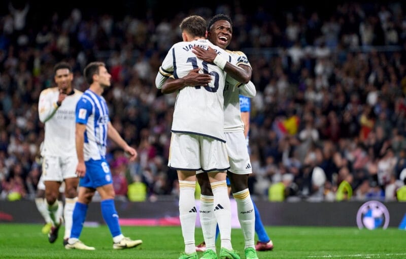 Hàng công Real Madrid chơi thăng hoa.