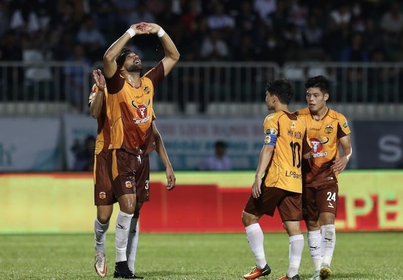 HAGL gây khó cho Nam Định. Ảnh: Laodong.