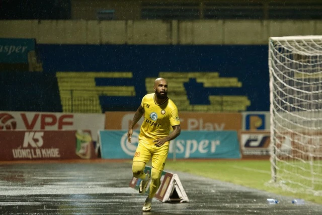 Ngoại binh Luiz Antonio lập công cho Thanh Hóa.