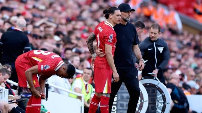 Darwin Nunez lên tiếng về nghi vấn không vỗ tay tri ân Klopp