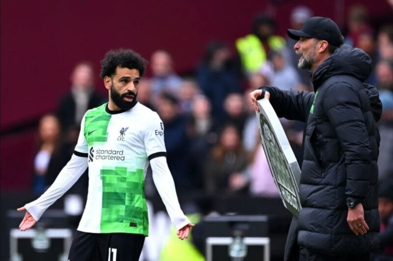 Salah có nỗi khổ riêng của anh (Ảnh: Getty).