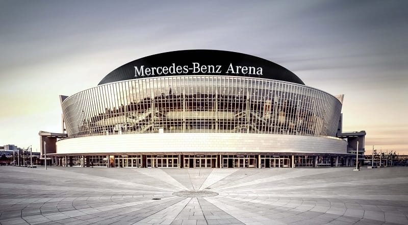 Sân vận động Mercedes-Benz Arena