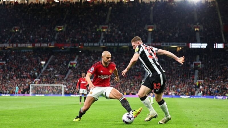 HLV Ten Hag khen ngợi thương vụ thảm họa của Man United