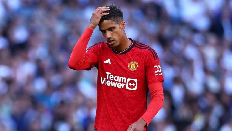 Man Utd sẽ mua ai để thay thế Varane?