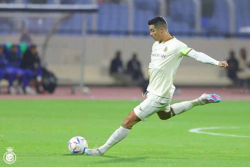 Kỹ năng dứt điểm của CR7 thuộc dạng tốt bậc nhất lịch sử