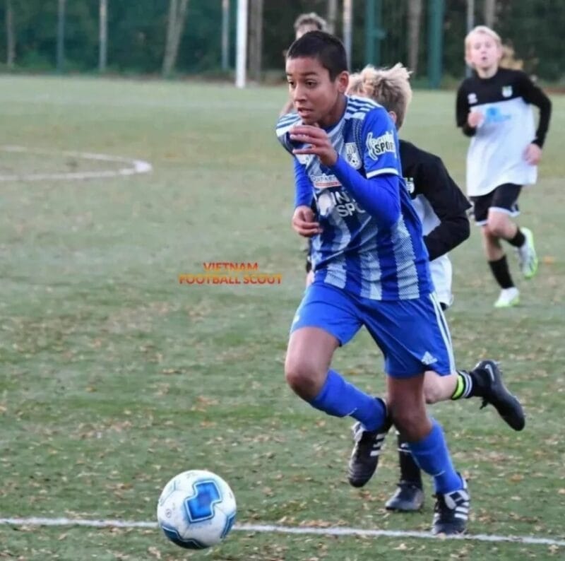 Ilan Nguyen đang khoác áo đội trẻ của CLB USL Dunkerque (Ảnh: NVCC, Vietnam Scout Football).