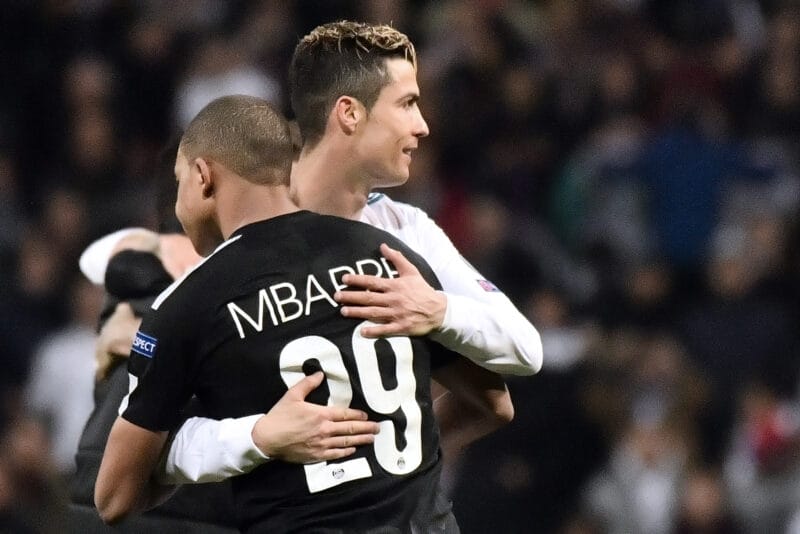 Bàn thắng đầu tiên cho Mbappe và bàn cuối cùng cho CR7 tại Euro 