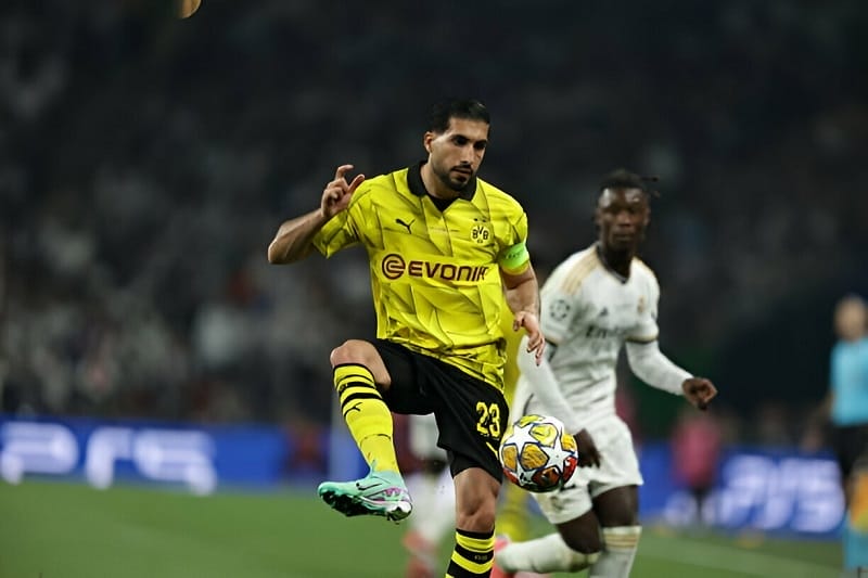 Emre Can là người được lựa chọn thay thế Aleksandar Pavlovic.