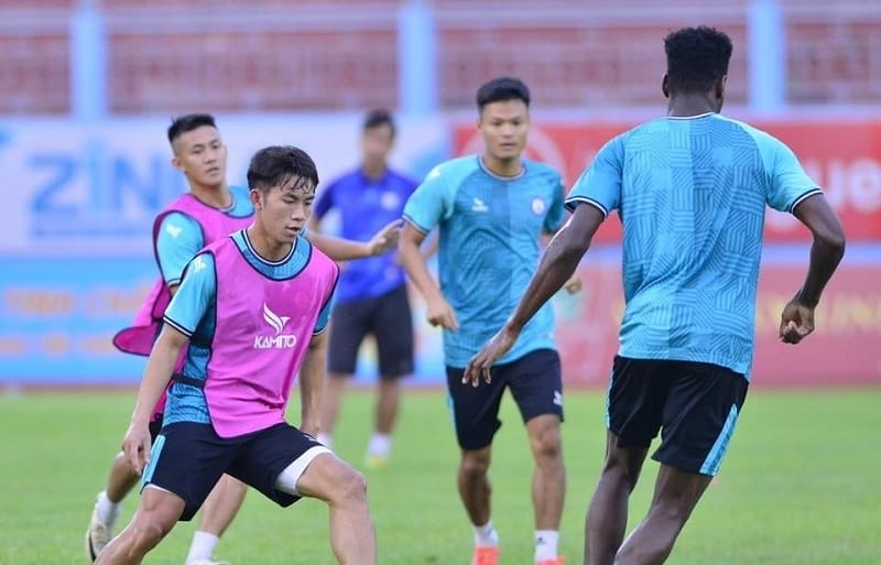 Ngã ngũ chuyện V-League ‘toang’ vì Khánh Hòa nợ lương thưởng