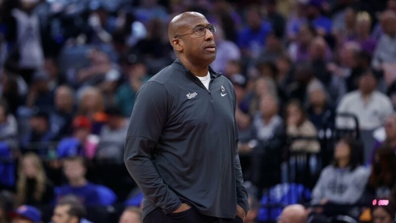 Mike Brown đã tạo một nền móng vững chắc cho Kings