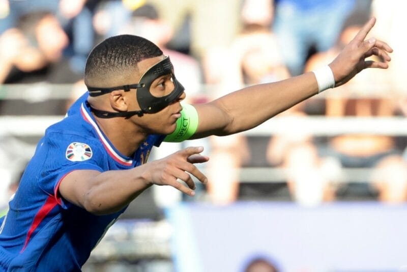 Mbappe cần tỏa sáng để giúp ĐT Pháp vượt khó 