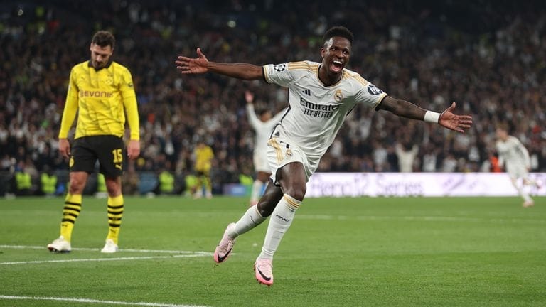 Vinicius tỏa sáng như thói quen trong các trận đấu quan trọng của Real Madrid 