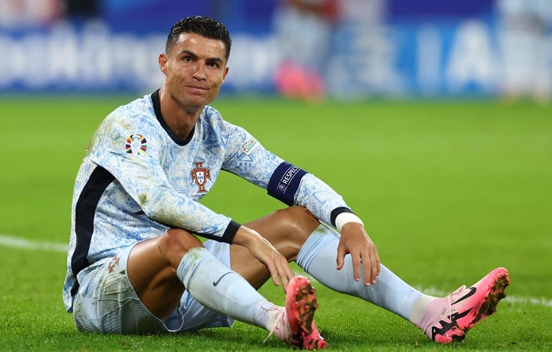 Ronaldo sút nhiều nhưng chưa ghi được bàn nào