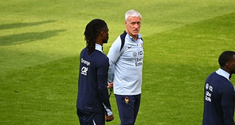 Deschamps không hài lòng khi Camavinga mắc lỗi.