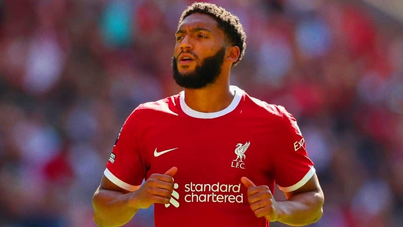 Joe Gomez vừa bước sang tuổi 27 hồi tháng 5