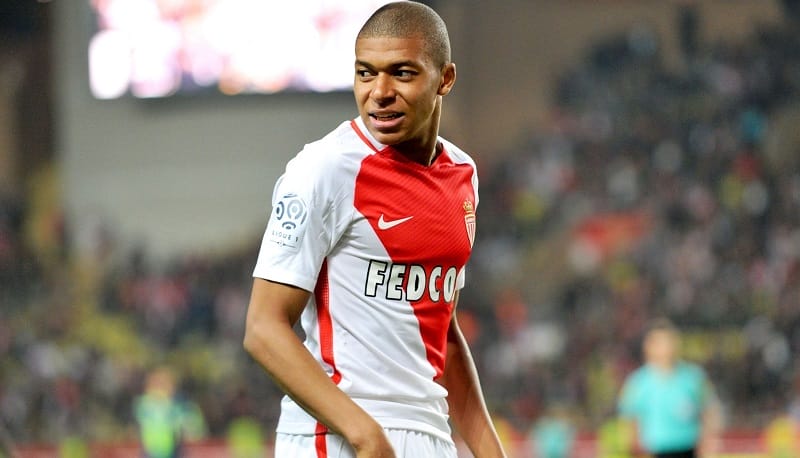 Mbappe bùng nổ ở tuổi teen