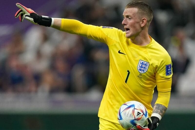 Pickford là sự lựa chọn an toàn.