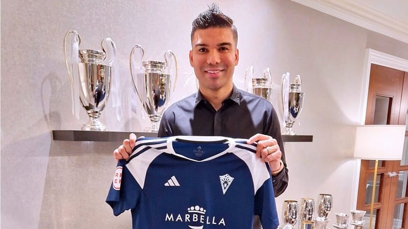 Casemiro đến Marbella.