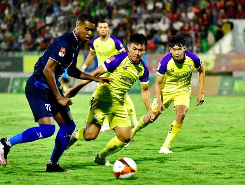 Alan Grafite từng lập hattrick vào lưới Hà Nội (Ảnh: MerryLand Quy Nhon Binh Dinh Football Club).