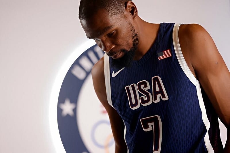 Kevin Durant báo tin cực buồn, Olympic Mỹ nhận báo động đỏ