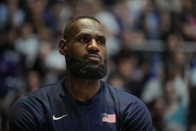 Dự Olympic, LeBron James nhận được vinh dự to lớn