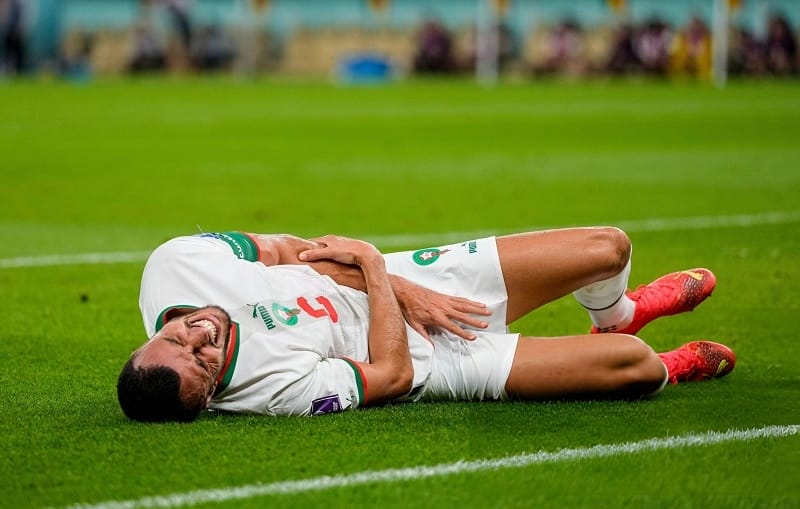 Chấn thương là nguyên nhân Mazraoui khó cạnh tranh suất đá chính tại Bayern Munich.