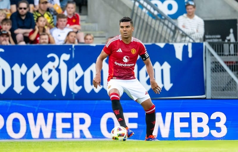 Man United sẽ bán Casemiro để đầu tư vào Ugarte.