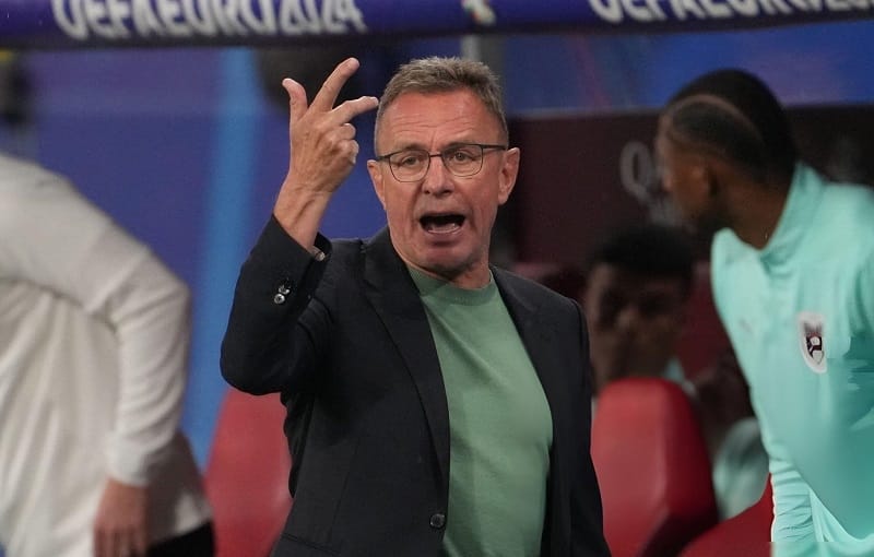 Ralf Rangnick có trong tay dàn nhân sự hiểu rõ triết lý Gegenpressing.