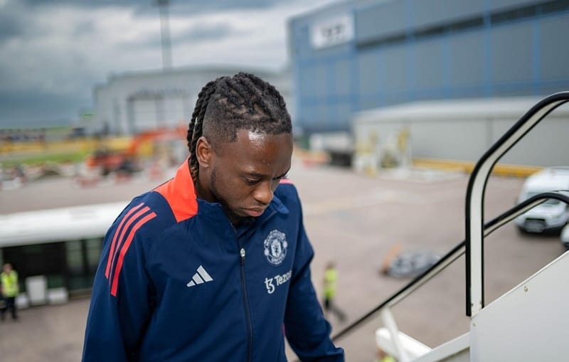 Man United bán Wan-Bissaka nhằm chiêu mộ hậu vệ cánh mới.