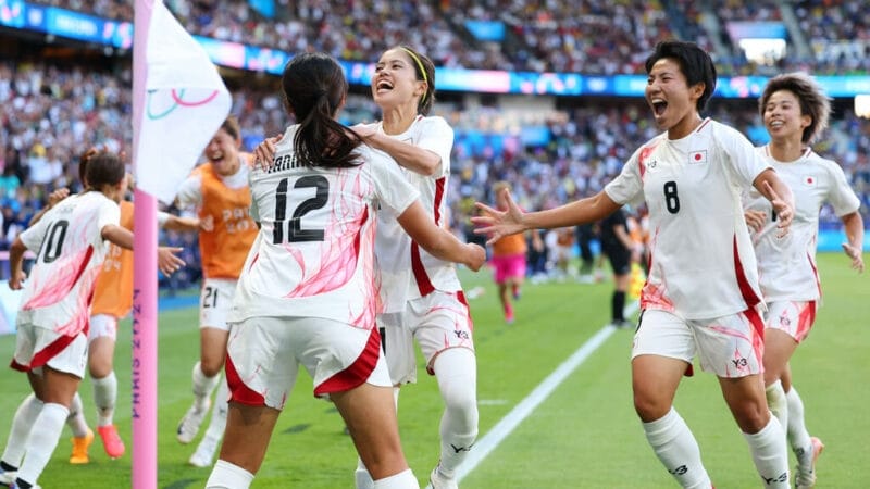 Olympic nữ Nhật Bản vẫn đang ở vị thế hàng đầu