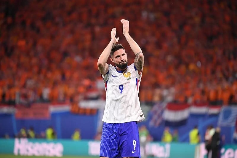 Giroud gửi thông điệp giã từ ĐT Pháp