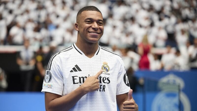 Mbappe chính thức là người của Real Madrid