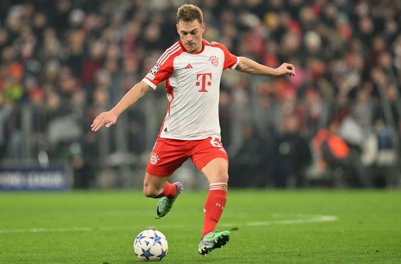 Kimmich chuyền bóng đẳng cấp