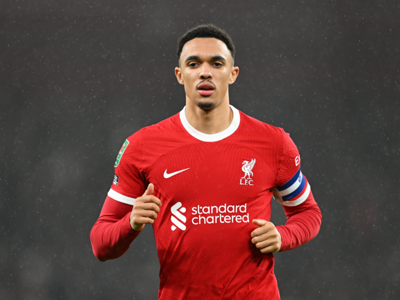 Trent Alexander-Arnold nằm trong tầm ngắm Real Madrid.