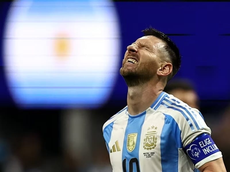 Messi sẵn sàng tái xuất.