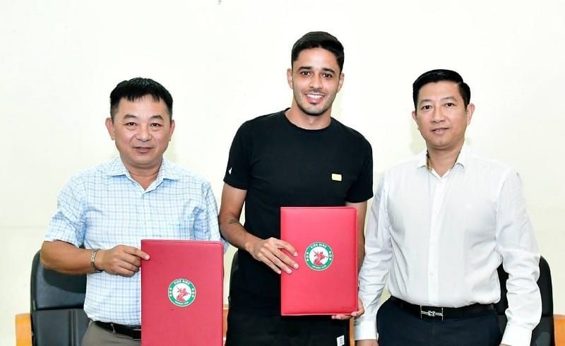 Leo Artur vừa gia hạn hợp đồng với Bình Định cách đây hơn một tháng (Ảnh: Quy Nhon Binh Dinh Football Club).