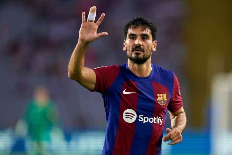 Tân HLV Barca mập mờ về tương lai Gundogan