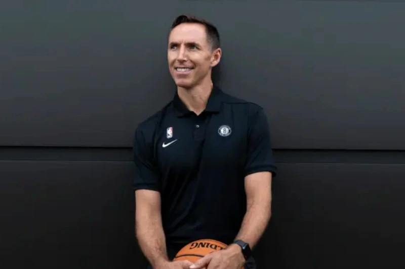 Steve Nash là một cầu thủ xuất sắc nhưng không có duyên với nghề HLV