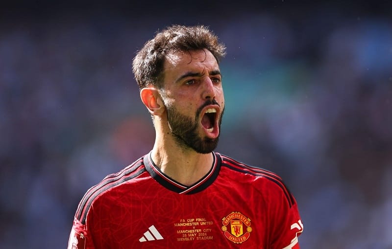 Bruno Fernandes có màn trình diễn cá nhân tốt bất chấp Man United không ổn định.