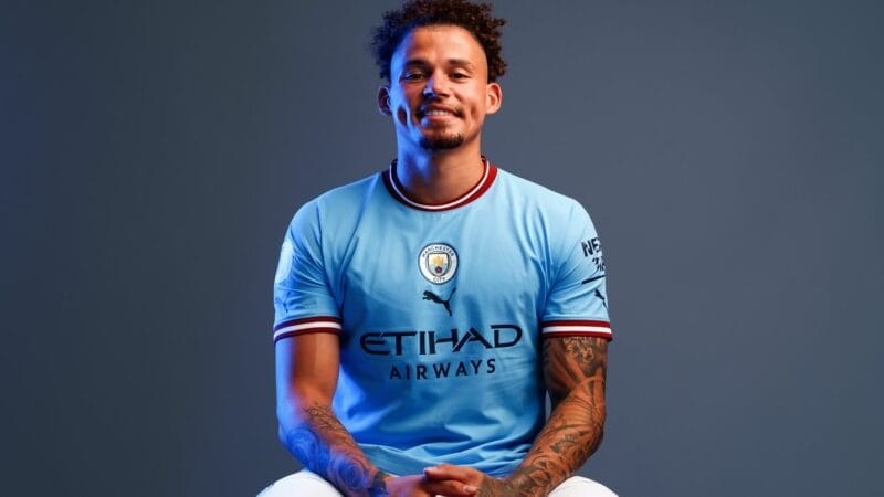 Thời gian của Phillips tại Man City đã hết 