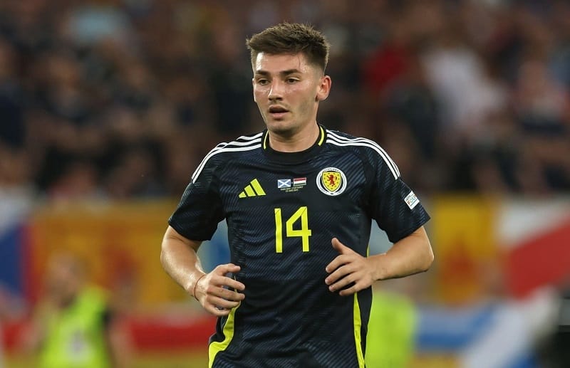 Billy Gilmour được HLV Antonio Conte đánh giá cao.