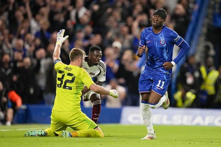 Chelsea hướng đến thắng lợi đầu tiên tại Ngoại hạng Anh cùng Enzo Maresca