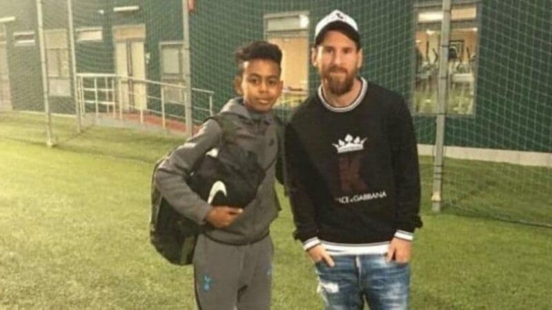 Yamal yêu mến Messi và từng có nhiều khoảnh khắc gặp được thần tượng của mình.