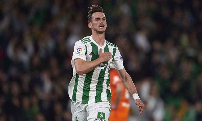 Ruiz trưởng thành từ lò đào tạo trẻ của Real Betis