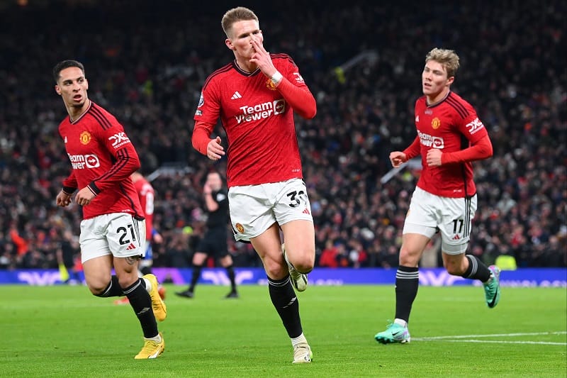 NÓNG! Fulham nâng giá hỏi mua sao Man United